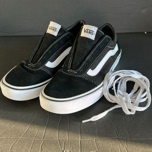 Vans off the wall size 8 women’s